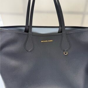 Michael Kors Elegant Navy/Light Blue Reversible Tote